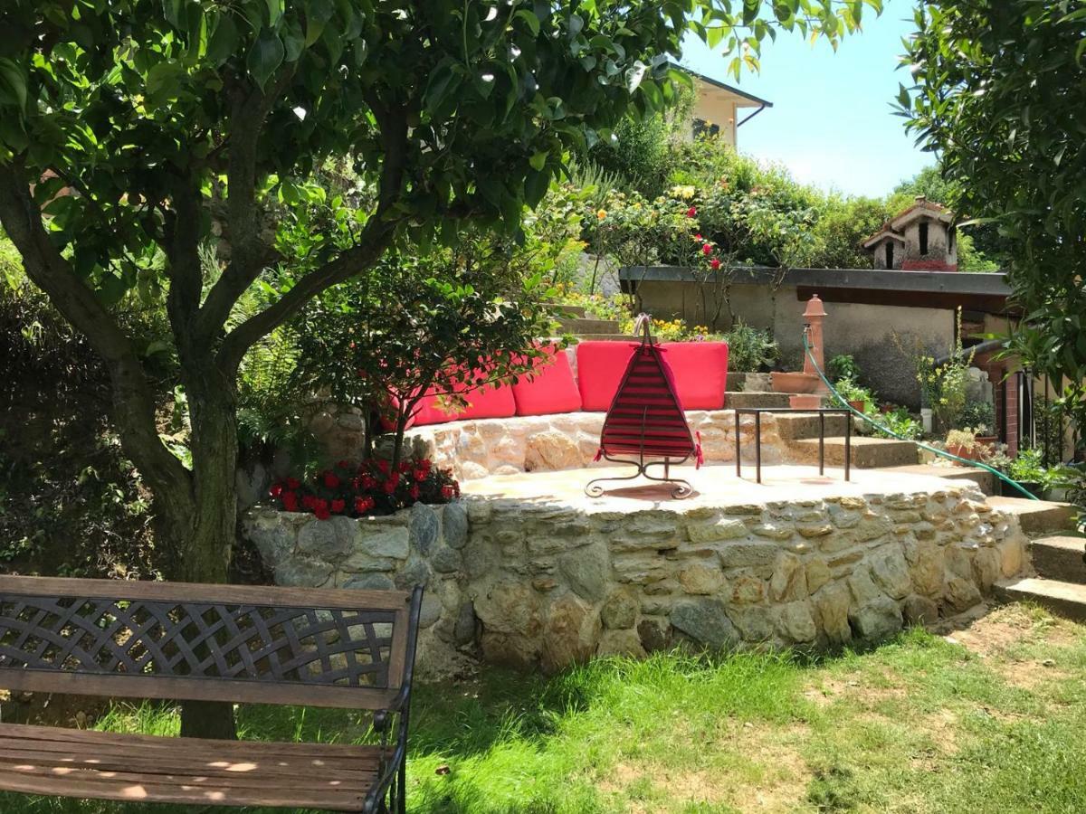 Parte Di Casa Con Giardino E Piscina Pietrasanta Exterior foto