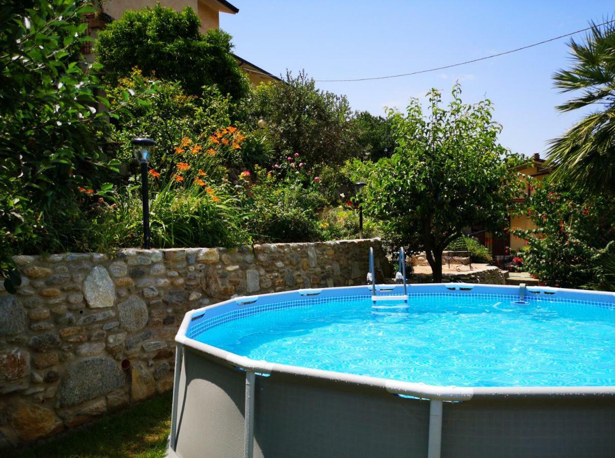 Parte Di Casa Con Giardino E Piscina Pietrasanta Exterior foto
